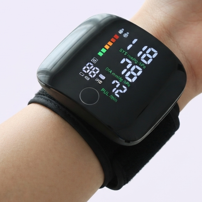 Controla tu presión arterial y frecuencia cardíaca en segundos - Tensiómetro de Muñeca Digital Recargable