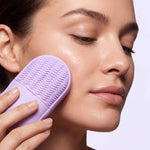Limpieza Profunda y Piel Radiante con Frescura Instantánea - Cepillo Facial de Silicona con Hielo